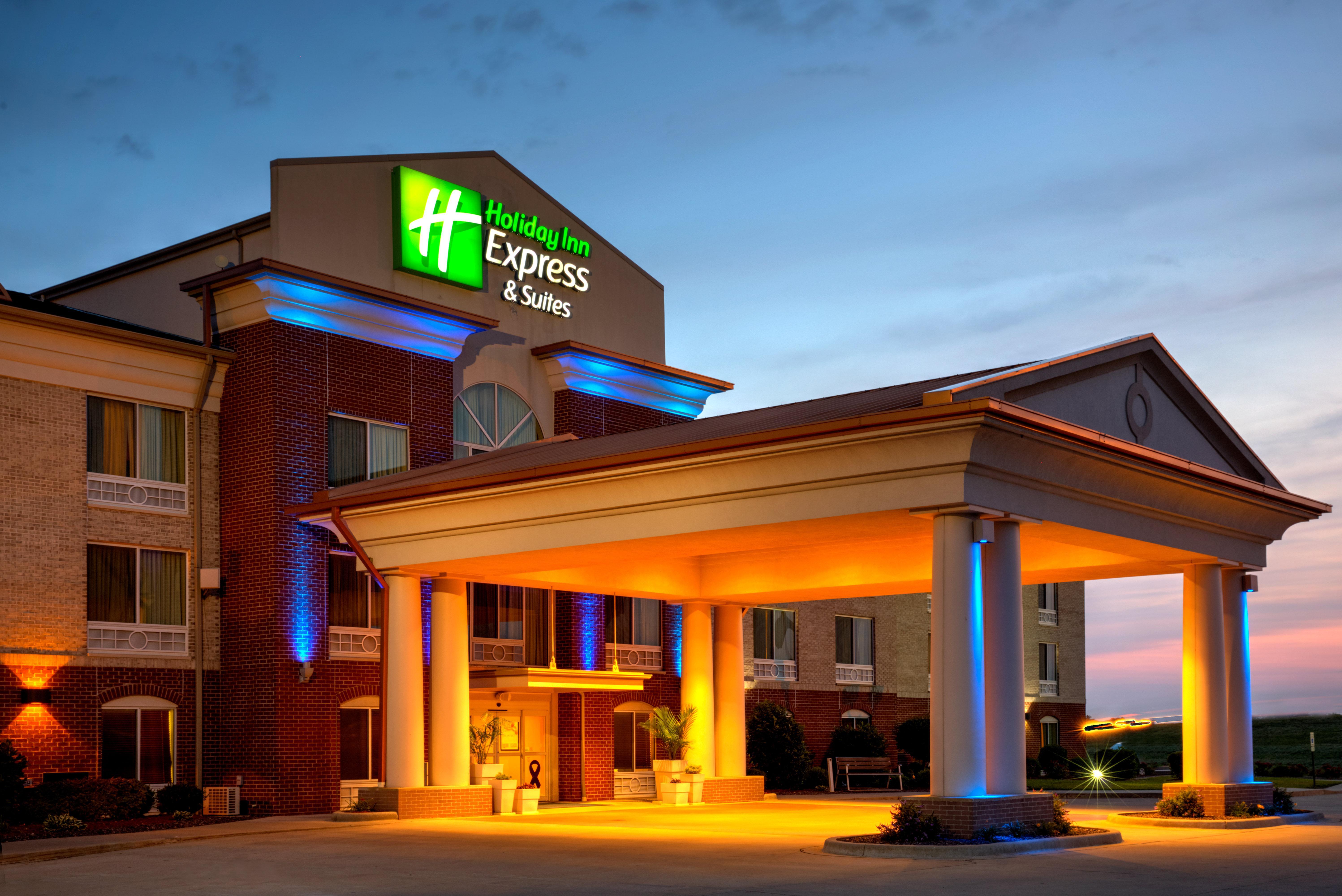 Holiday Inn Express & Suites Vandalia By Ihg Exterior foto