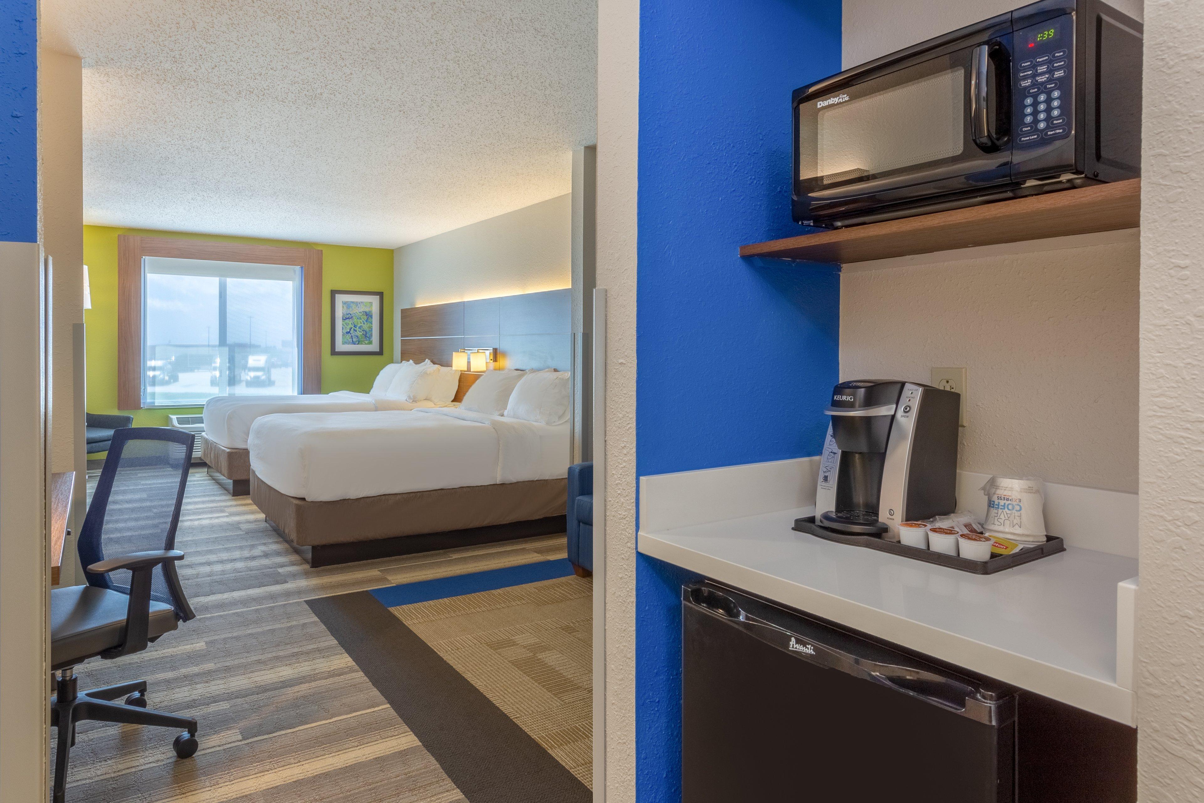 Holiday Inn Express & Suites Vandalia By Ihg Exterior foto