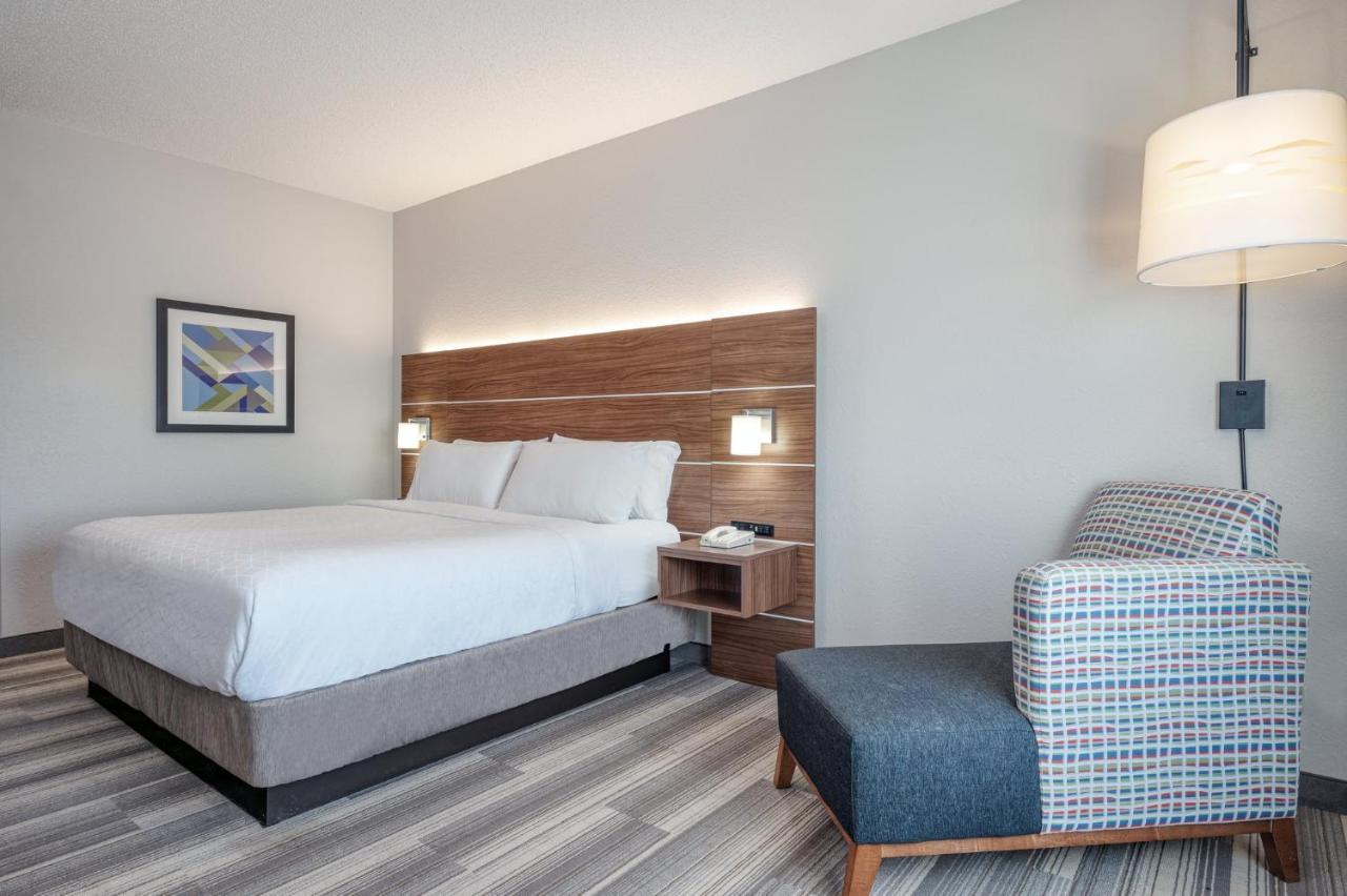 Holiday Inn Express & Suites Vandalia By Ihg Exterior foto